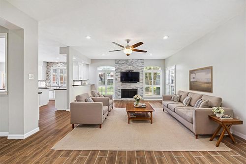 2006 Ravens Crest Dr, Sugar Land, TX, 77478-4417 | Card Image