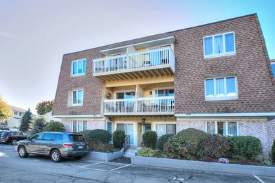 APT-68 - 61 Seaview Avenue, Condo with 2 bedrooms, 2 bathrooms and 1 parking in Stamford CT | Image 3