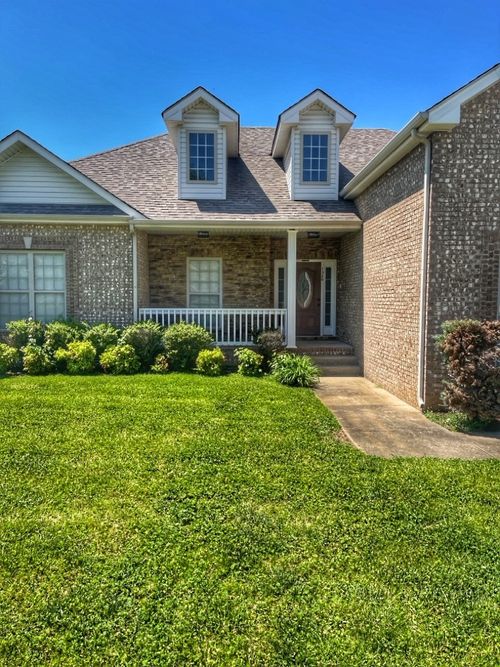 1320 Vantage Ct, Clarksville, TN, 37040-0400 | Card Image