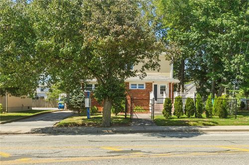 2789 Post Rd, Warwick, RI, 02886-3001 | Card Image