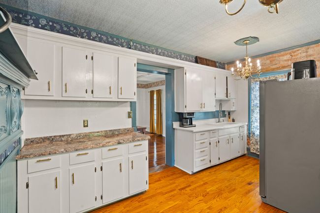 711 E Morgan St, House other with 6 bedrooms, 3 bathrooms and null parking in Boonville MO | Image 18