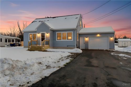 104 Sharon Rd, Syracuse, NY, 13209-1120 | Card Image