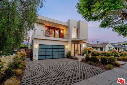 1724 Pine St, Santa Monica, CA, 90405-2731 | Card Image