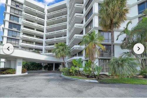 809b-13953 Kendale Lakes Cir, Miami, FL, 33183 | Card Image