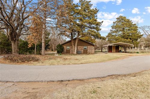 24331 E 1027 Road, Weatherford, OK, 73096 | Card Image