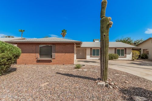 11233 S Iroquois Dr, Phoenix, AZ, 85044-2005 | Card Image