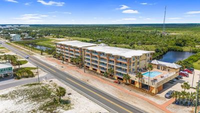 402 - 2202 Hwy 98, Condo with 2 bedrooms, 2 bathrooms and null parking in Mexico Beach FL | Image 2