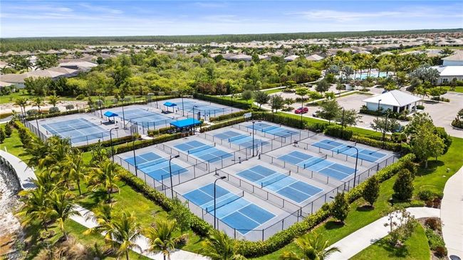 28041 Captiva Shell Loop, House other with 3 bedrooms, 4 bathrooms and 3 parking in BONITA SPRINGS FL | Image 28