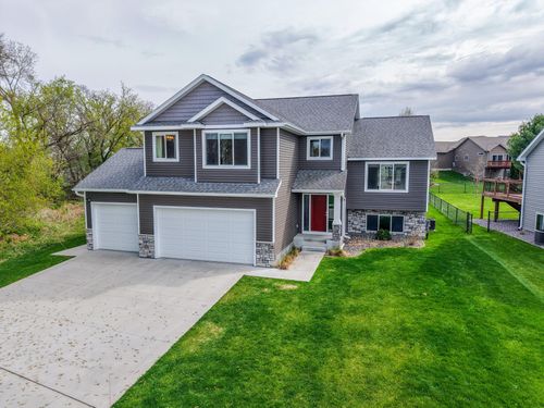 862 Portsmith Dr Nw, Rochester, MN, 55901-3857 | Card Image