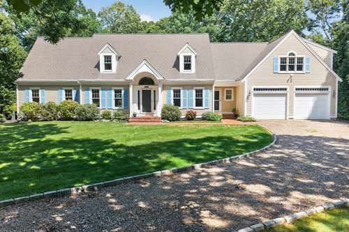 80 Upland Cir, Brewster, MA, 02631-1555 | Card Image
