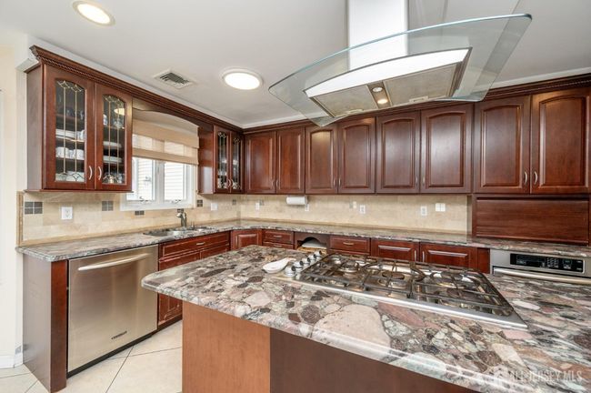 751 S Middlesex Ave, House other with 5 bedrooms, 6 bathrooms and null parking in Colonia NJ | Image 13