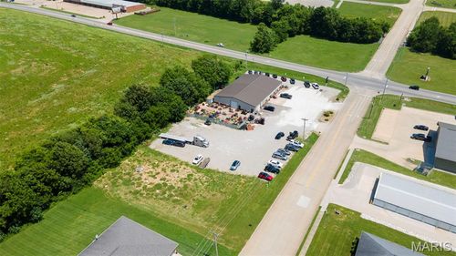 202 W Deerwood Drive, Jackson, MO, 63755 | Card Image