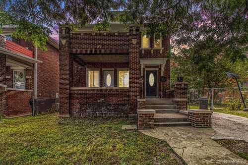 2447 Gladstone St, Detroit, MI, 48206-2239 | Card Image