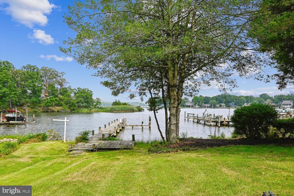 Residential in EDGEWATER 4