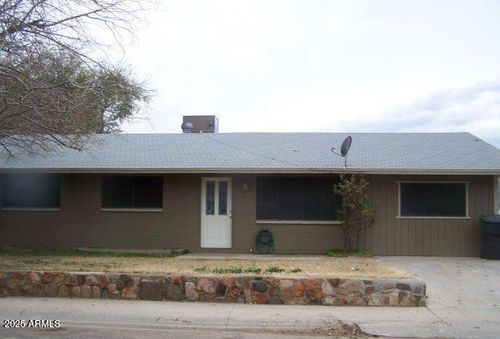 327 W Essex Rd, Kearny, AZ, 85137-1220 | Card Image