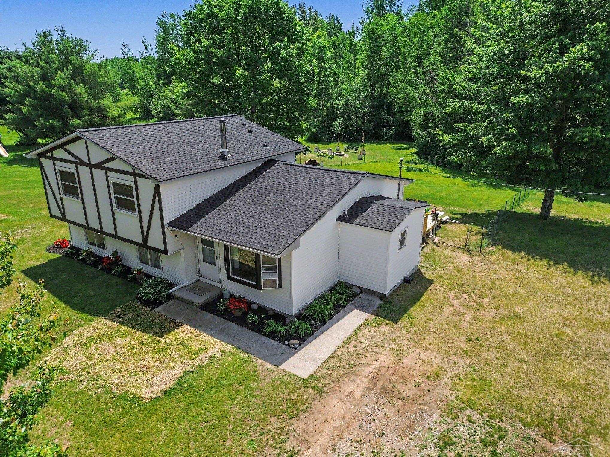 Residential in Mills Township 5