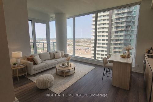 2809-7890 Jane St, Concord, ON, L4K0K9 | Card Image