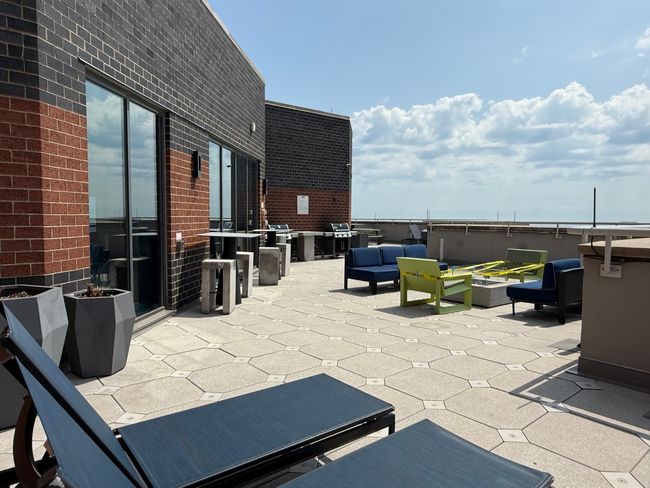 APT-1309 - 3660 N Lake Shore Dr, Condo with 0 bedrooms, 1 bathrooms and null parking in Chicago IL | Image 18