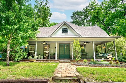 305 Jefferson St, Daingerfield, TX, 75638-1715 | Card Image