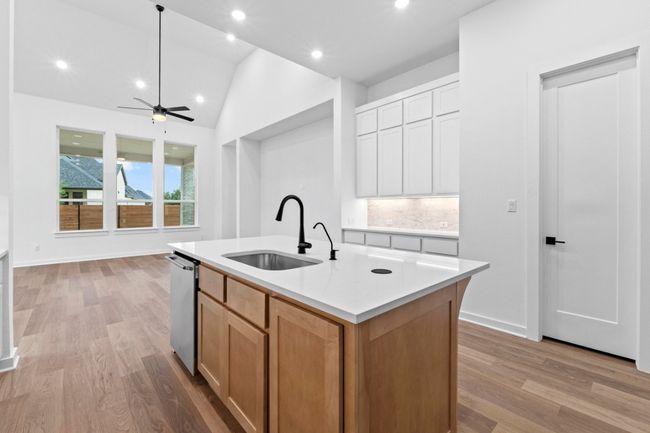 2113 Tobiano Trce, House other with 4 bedrooms, 4 bathrooms and 3 parking in Georgetown TX | Image 5