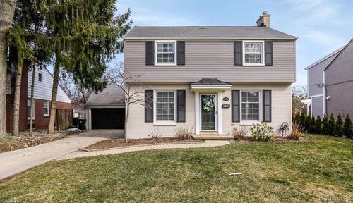 1094 Roslyn Rd, Grosse Pointe Woods, MI, 48236-1382 | Card Image