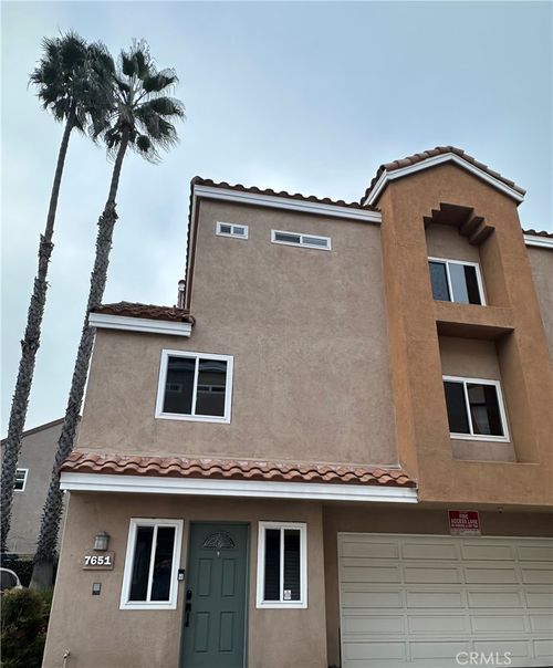 7651 Yorktown Ave, Huntington Beach, CA, 92648-2463 | Card Image