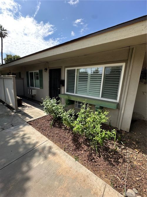 d-672 W Main, Orange, CA, 92780 | Card Image