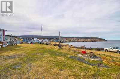 592B Main Rd, House other with 5 bedrooms, 2 bathrooms and null parking in Pouch Cove NL | Image 3