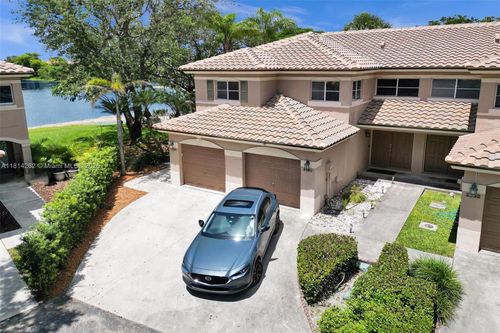 2388 Nw 97th Way, Pembroke Pines, FL, 33024-1440 | Card Image
