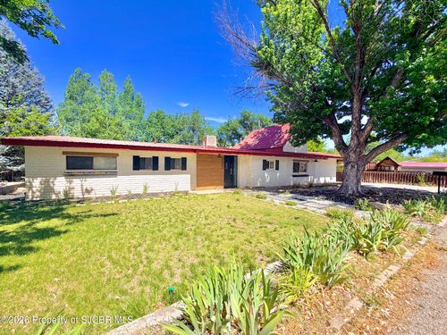 333 Clark Dr, Aztec, NM, 87410-2015 | Card Image