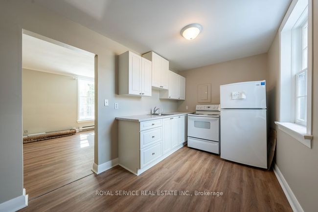 3 - 33 Brook Rd S, Home with 1 bedrooms, 1 bathrooms and 1 parking in Cobourg ON | Image 6