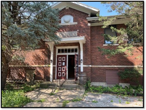 108 W Chestnut St, Bondville, IL, 61815-3416 | Card Image