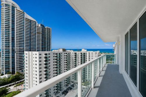 1805s-2751 S Ocean Dr, Hollywood, FL, 33019-2728 | Card Image