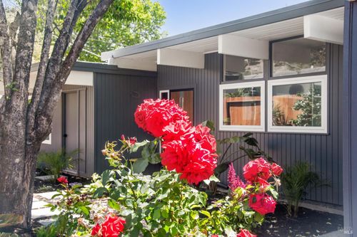 853 Pine Ln, San Rafael, CA, 94903-2335 | Card Image