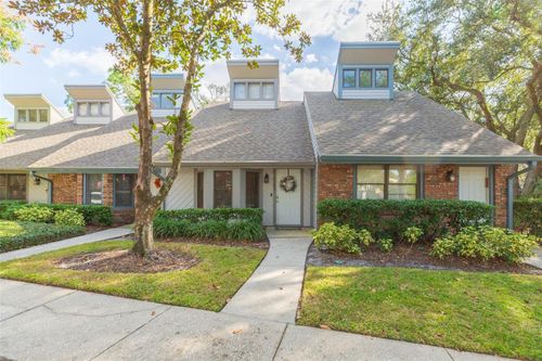 5203 Pine Mill Ct, Temple Terrace, FL, 33617-1258 | Card Image