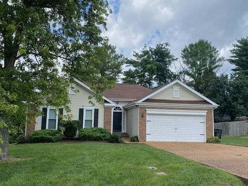 929 Lawn View Ln, Franklin, TN, 37064-5567 | Card Image
