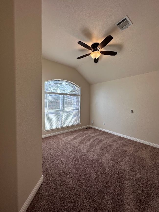 1721 Stonehaven Ln, House other with 3 bedrooms, 3 bathrooms and 2 parking in Round Rock TX | Image 16