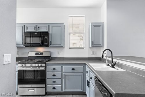5324 Pendergrass St, North Las Vegas, NV, 89081-2453 | Card Image