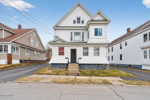 17 Hawk St, Amsterdam, NY, 12010-5003 | Card Image