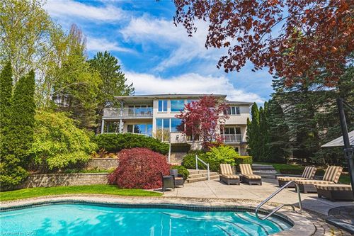 2 Anslow Crt, Dundas, ON, L9H6Z2 | Card Image