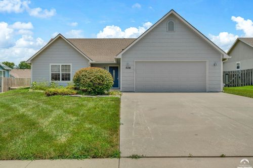 506 Santa Fe Ct, Baldwin City, KS, 66006-5104 | Card Image