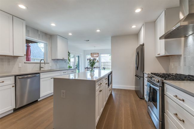 233 Woodcrest Dr, House other with 3 bedrooms, 3 bathrooms and null parking in Richardson TX | Image 12