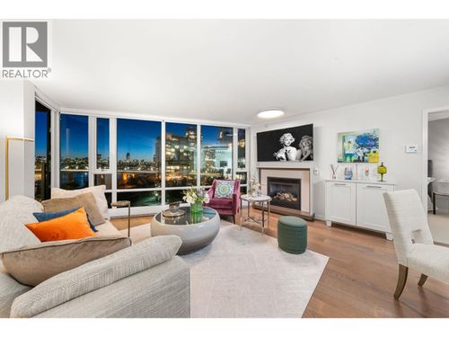 903-8 Smithe Mews, Vancouver, BC, V6B0A5 | Card Image