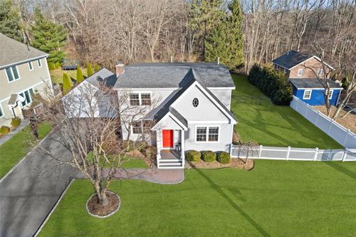 28 Glendale Ave, Armonk, NY, 10504-1917 | Card Image