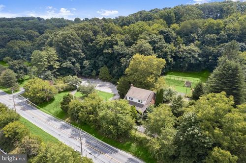 679 Old New Windsor Pike, Westminster, MD, 21157-6748 | Card Image