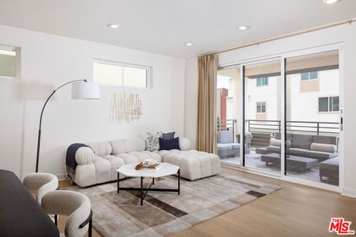 1684 Coral Sea Ln, San Pedro, CA, 90732-6110 | Card Image