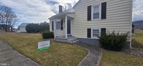 901 Garver St, ROARING SPRING, PA, 16673-1105 | Card Image