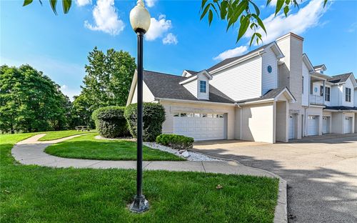 unit-6-208 Adams Pointe Blvd, Mars, PA, 16046-4616 | Card Image