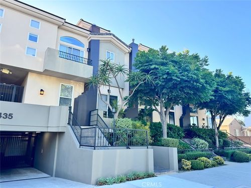 102-4435 Colfax Ave, Studio City, CA, 91602 | Card Image