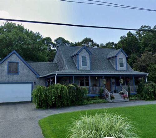 139 Durfee Rd, Tiverton, RI, 02878-1654 | Card Image